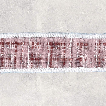 Bouclébånd, hvid kant med sølvnistre på lyserød bund 25mm, 1m