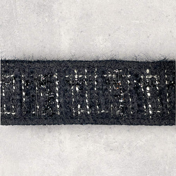 Bouclébånd, sort med sølvnistre 25mm, 1m
