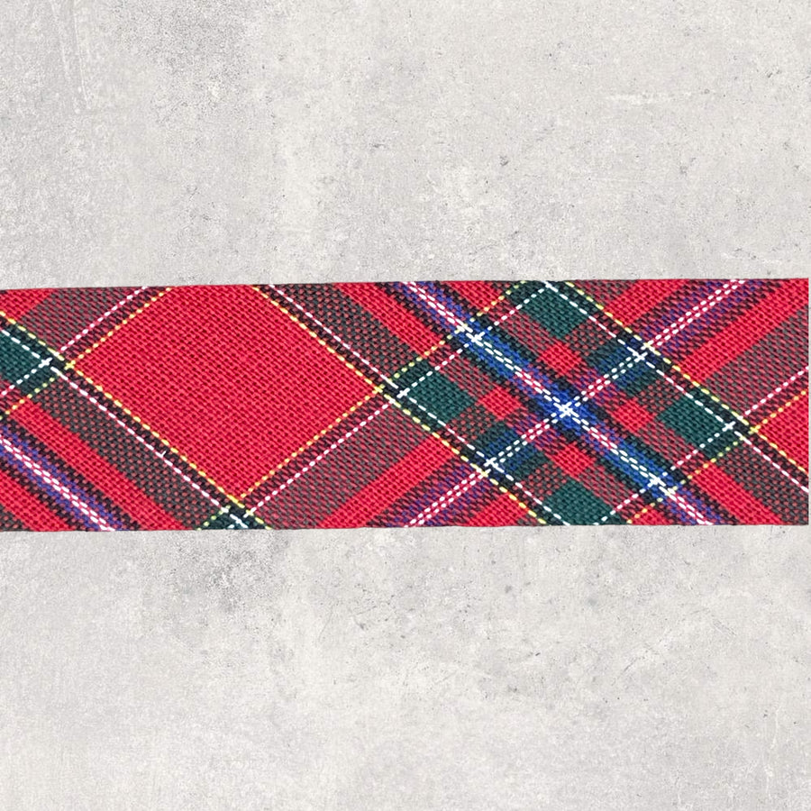 Skråbånd mønstret, rød bund med grøn/hvid skotsternet, 20mm, 1m