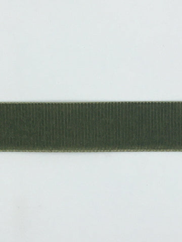 Velourbånd riflet, støvet grøn  22mm, 1m