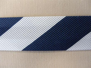 Skråbånd mønstret, marineblå/hvid stribet, 1m