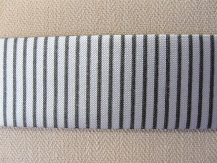 Skråbånd mønstret, hvid m. sorte striber, 1m