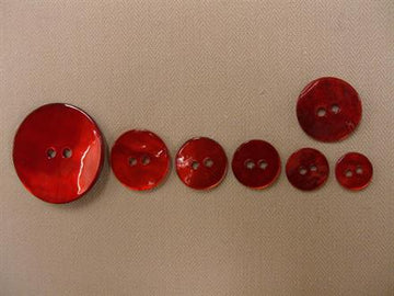Perlemorsknap klassisk 2-huls rød, 10mm