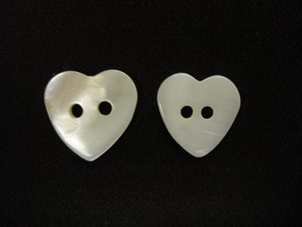 Perlemorsknap hjerte 2-huls natur, 16mm
