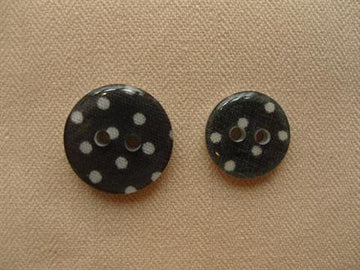 Plastikknap prikker sort/hvid, 15mm