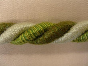 Possementsnor tre-farvet, grønne/hvid 12mm, 1m